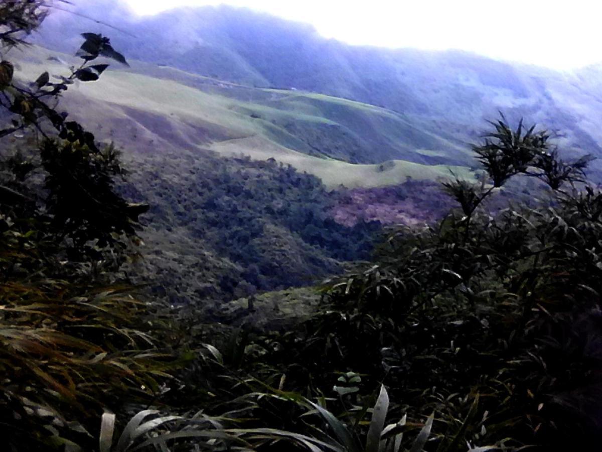 Finca Petrona Calacali Luaran gambar